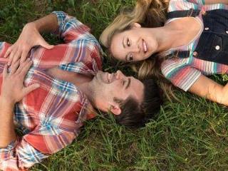 来年你的桃花开几朵