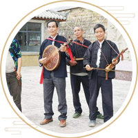 垤施三弦